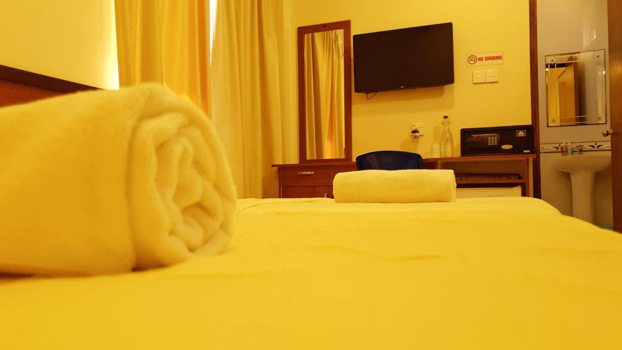 Hulhan'Gu Lodge Himmafushi Room photo